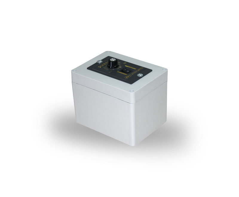 TJ系列-塑料盒（金属螺栓形）